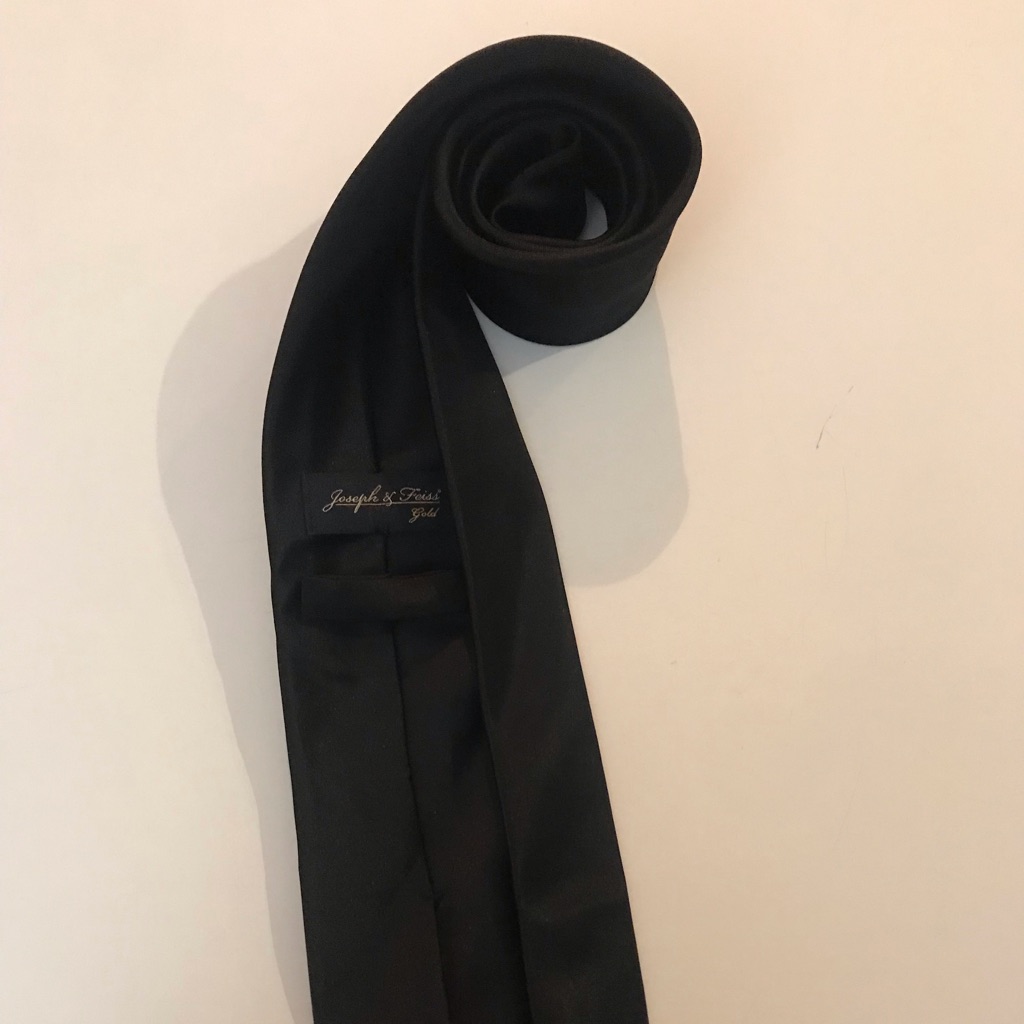 Joseph  Feiss Gold Washable Tie Black